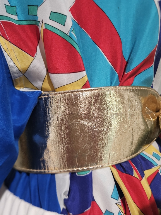Vintage Metallic Gold Statement Waist Belt. Size Small main image 13